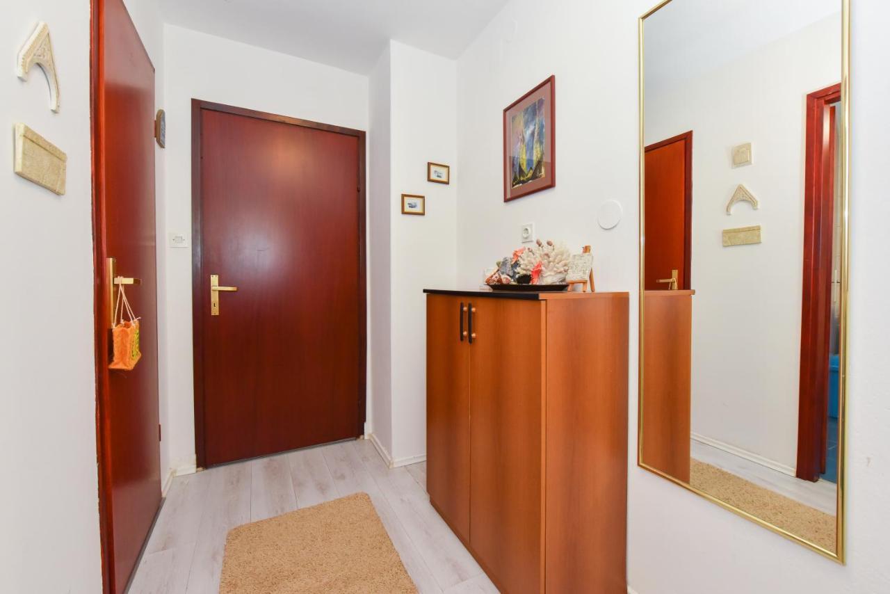 Lovely Apartment In The Groundfloor Zadar Exterior foto